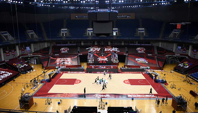 🏀夏联-热火5人上双轻取活塞止连败唐纳森20+8+10奥科里27分